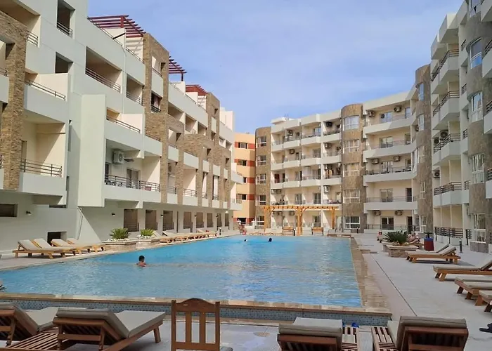 Апарт-отель Hambra Avenue 3*